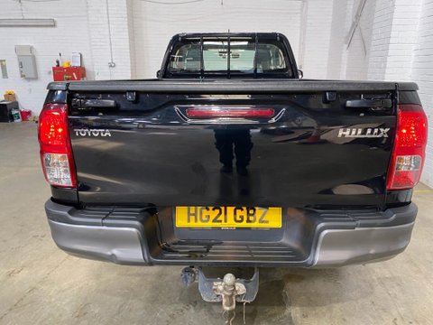 Toyota Hilux ACTIVE 4WD D-4D S/C 5