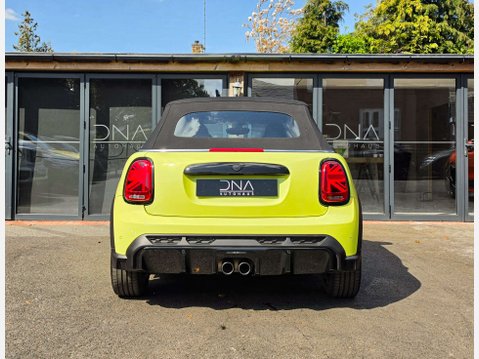 Mini Convertible 2.0 Cooper S Sport Auto 2dr 33