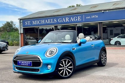 Mini Convertible 1.5 Cooper Exclusive Auto 2dr