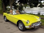 MG B ROADSTER 1