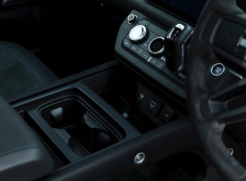 Land Rover Defender 110 V8 20