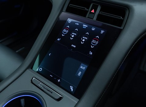 Porsche Taycan 4S 21