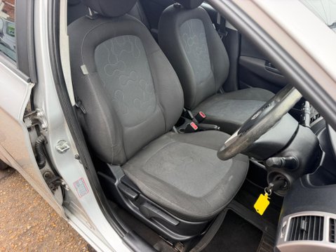 Hyundai i20 1.4 Comfort Euro 5 5dr 12