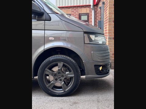 Volkswagen Transporter 2.0 BiTDI T32 Highline Panel Van 4dr Diesel DSG L1 H1 (214 g/km, 178 bhp) 29