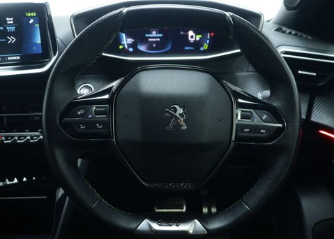 Peugeot 2008 50kWh GT SUV 5dr Electric Auto (7kW Charger) (136 ps) 19