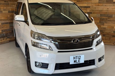 Toyota Vellfire V6 L Edition 33