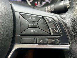 Nissan Juke 1.6 Juke Premiere Edition HEV CVT 5dr 65