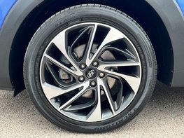 Hyundai TUCSON 1.6 Tucson Premium SE48v MHEV CRDi 2WD Semi-Auto 5dr 12