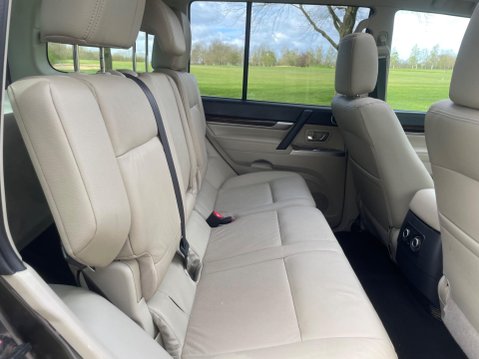 Mitsubishi Shogun 3.2 DI-DC SG3 Auto 4WD Euro 5 5dr LWB 40