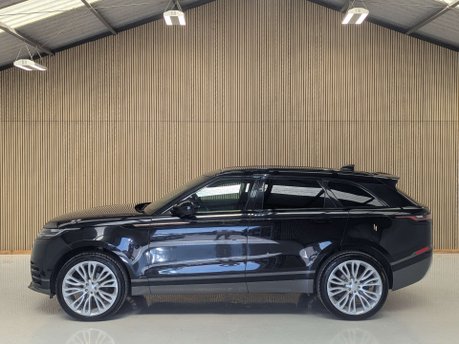 Land Rover Range Rover Velar 2.0 Range Rover Velar R-Dynamic S D240 Auto 4WD 5dr 17