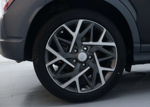 Hyundai KONA 1.6 h-GDi Ultimate SUV 5dr Petrol Hybrid DCT Euro 6 (s/s) (141 ps) 13