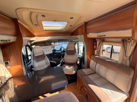 Adria Coral S680 ST 38