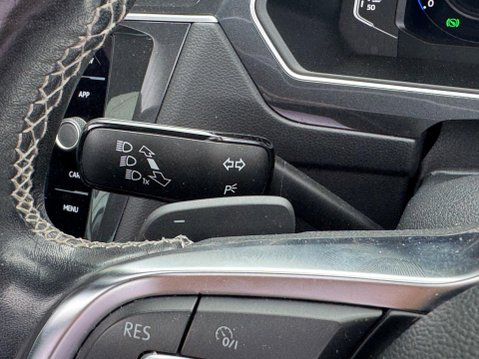Volkswagen Tiguan 1.5 TSI EVO R-Line Tech DSG Euro 6 (s/s) 5dr 32