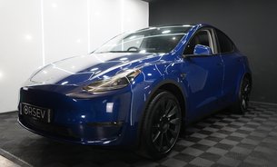 Tesla Model Y LONG RANGE AWD Comfort Suspension 20" Induction Alloys GROK AI 1 Owner VATQ 12