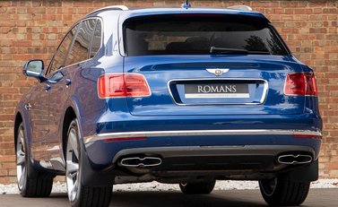 Bentley Bentayga V8 3