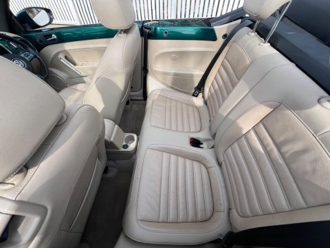 Volkswagen Beetle DESIGN TSI BLUEMOTION TECHNOLOGY DSG 51