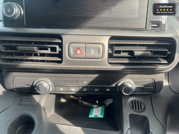 Peugeot Partner SWB L1H1 (SOLD) Low Roof Bluehdi Professional Air Con Sensors EURO 6 NO VA 32
