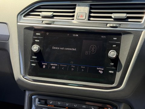 Volkswagen Tiguan 2.0 TDI R-Line Euro 6 (s/s) 5dr 72