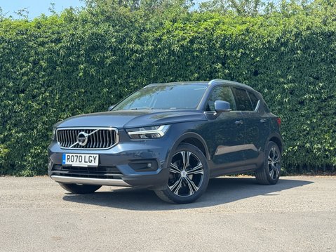 Volvo XC40 (Sold) B5 MHEV Inscription Pro SUV 5dr Petrol Hybrid Auto AWD Euro 6 (s/s) 25
