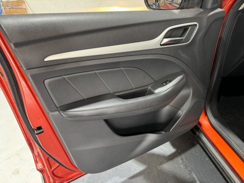MG ZS 1.0 T-GDI Exclusive Auto Euro 6 5dr 26