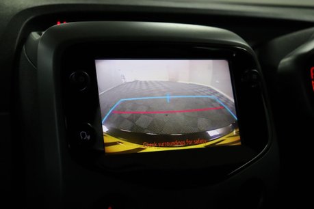 Toyota Aygo VVT-I X-TREND TSS 38