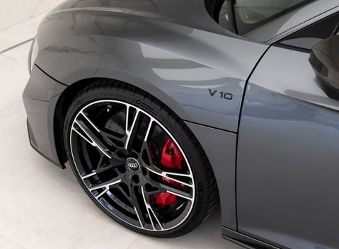 Audi R8 V10 Performance Carbon Black 21