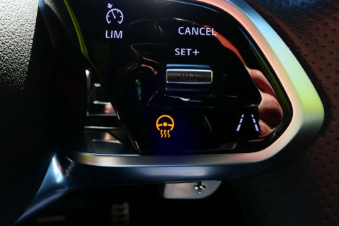 Jaguar E-Pace 1.5 E-PACE R-Dynamic SE PHEV AWD Auto 4WD 5dr 26