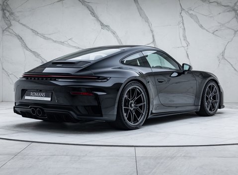 Porsche 911 GT3 TOURING (992.2) 3