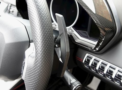 Lamborghini Aventador LP 700-4 Roadster 12