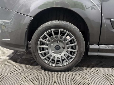 Ford Transit Custom MS-RT 2.0 185ps D/Cab Auto 18