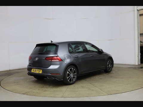 Volkswagen Golf 1.5 Golf R-Line TSi Evo 5dr 6