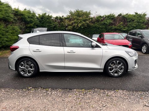 Ford Focus 1.0T EcoBoost MHEV ST-Line DCT Euro 6 (s/s) 5dr 8