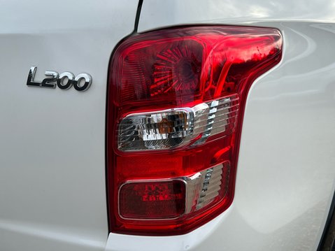 Mitsubishi L200 DI-D CHALLENGER DCB 19