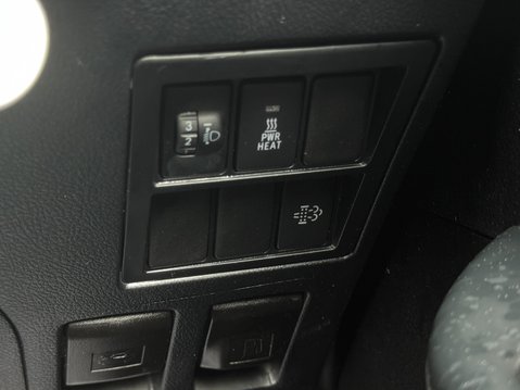 Toyota Hilux Active | 2.4 LT | Double Cab | Tow Bar | Camera | Air Con | 27