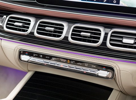 Mercedes-Benz GLS 600 First Class 23