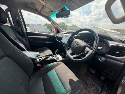 Toyota Hilux Invincible | Auto | 2.4 LT | Double Cab | Camera | Sensors | EURO 6 16