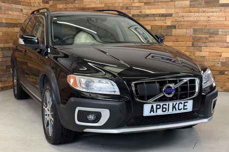 Volvo XC70 3.0 T6 SE Lux Estate 5dr Petrol Geartronic AWD Euro 5 (304 ps) 1
