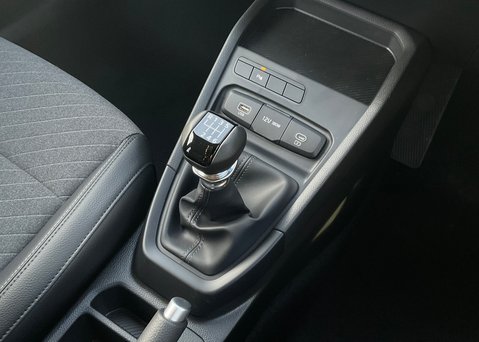 Kia Stonic 1.0 T-GDi GT-Line 48V  22