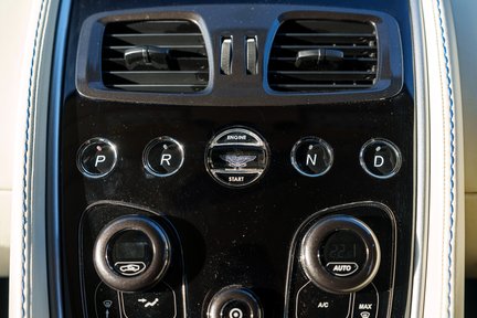 Aston Martin Vanquish V12 20