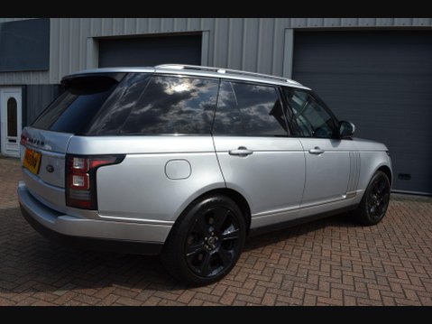 Land Rover Range Rover 3.0h SDV6 Autobiography Auto 4WD Euro 5 (s/s) 5dr 26