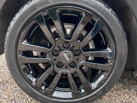 Mini Hatch 1.5 Cooper Exclusive Steptronic Euro 6 (s/s) 3dr 42