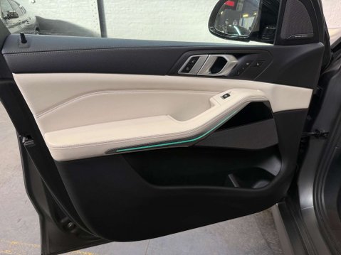 BMW X5 3.0 X5 M50D Auto 4WD 5dr 76