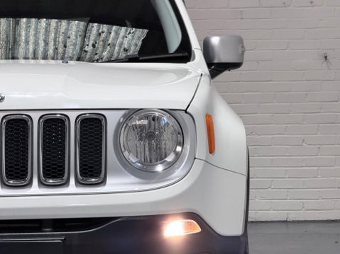 Jeep Renegade 1.4T MultiAirII Limited Euro 6 (s/s) 5dr 8