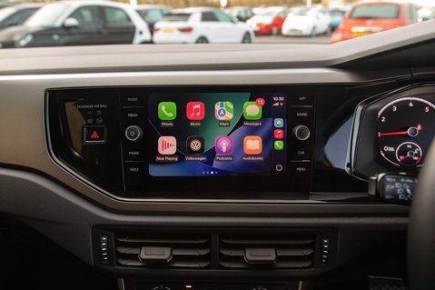 Volkswagen Polo SE TSI DSG 31