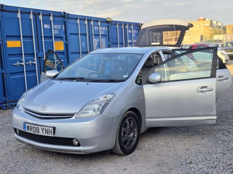 Toyota Prius 1.5 T4 Hatchback 5dr Petrol Hybrid CVT (104 g/km, 76 bhp) 8