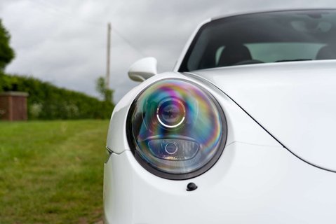 Porsche 911 3.8 911 Carrera GTS PDK 21