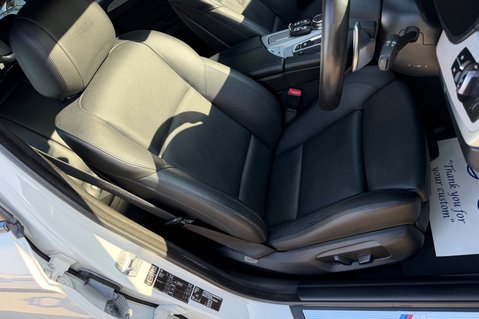 BMW 5 Series 520D M SPORT TOURING 26
