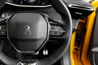 Peugeot 208 GT PREMIUM 21