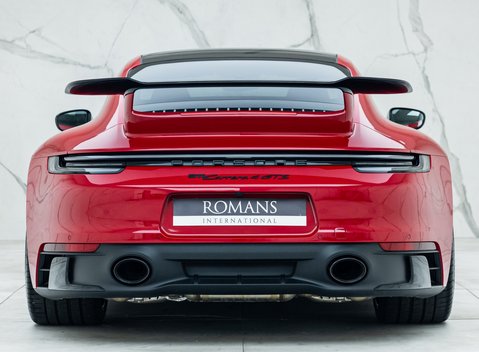 Porsche 911 Carrera 4 GTS (992) 24