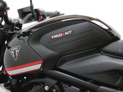 Triumph Trident TRIDENT 660 30
